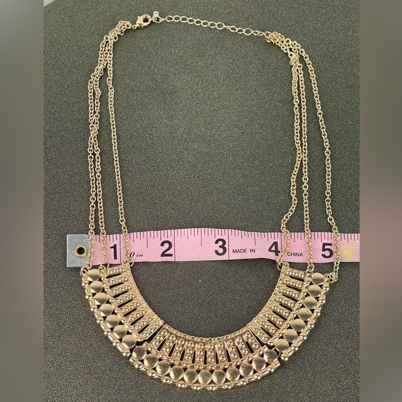 Fashion Necklace Gold colored claps closure - Picture 4 of 5